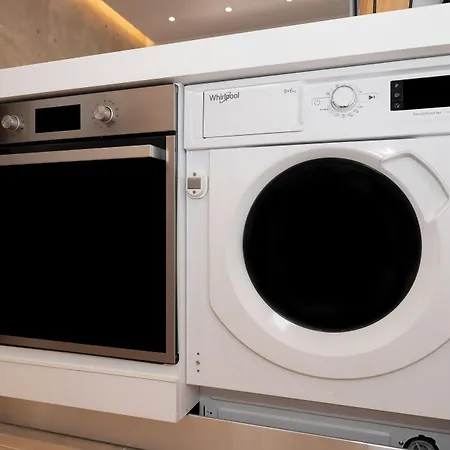 Stylish 1-Bedroom In The Center, 4Mins Walk To Syntagma Square-3