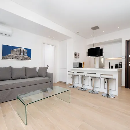Stylish 1-Bedroom In The Center, 4Mins Walk To Syntagma Square-2